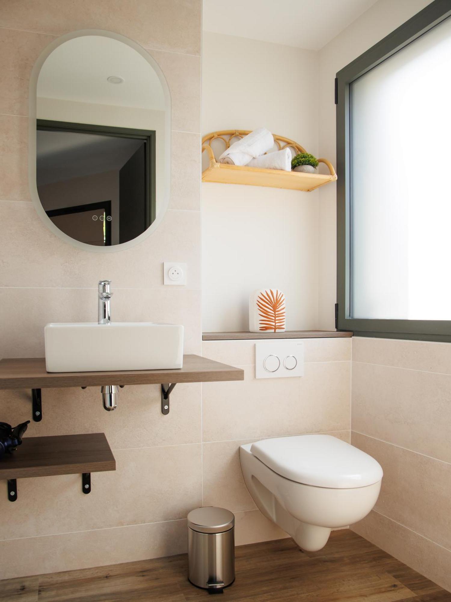Appart'Hotel Le Corot - Acces Autonome - Saint-Junien Centre المظهر الخارجي الصورة